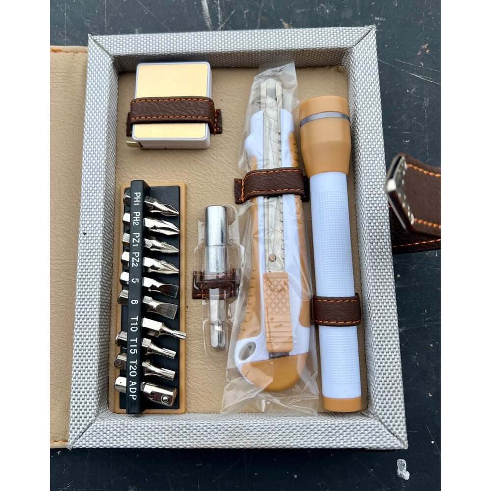 Compact mini tool kit - Picture 3 of 9